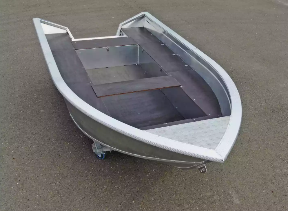 Алюминиевая лодка  Неман-420 в Шахтах