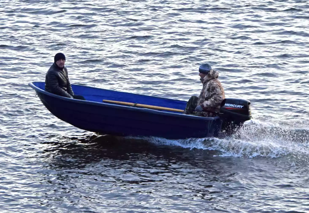 Стеклопластиковая лодка Neman-340 (тримаран) в Шахтах