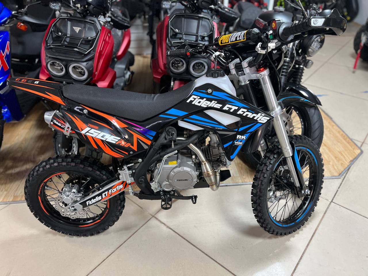 Мотоцикл (питбайк) PROMAX FIDET (ФАЙДЕТ) 190E PRO 17/14 в Шахтах