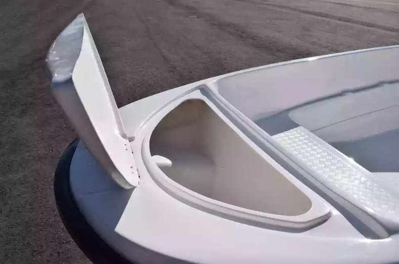 Стеклопластиковая лодка Пингвин (тримаран) в Шахтах