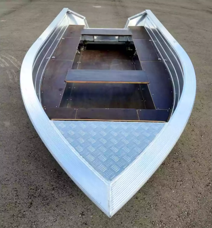 Алюминиевая лодка Неман-400 в Шахтах