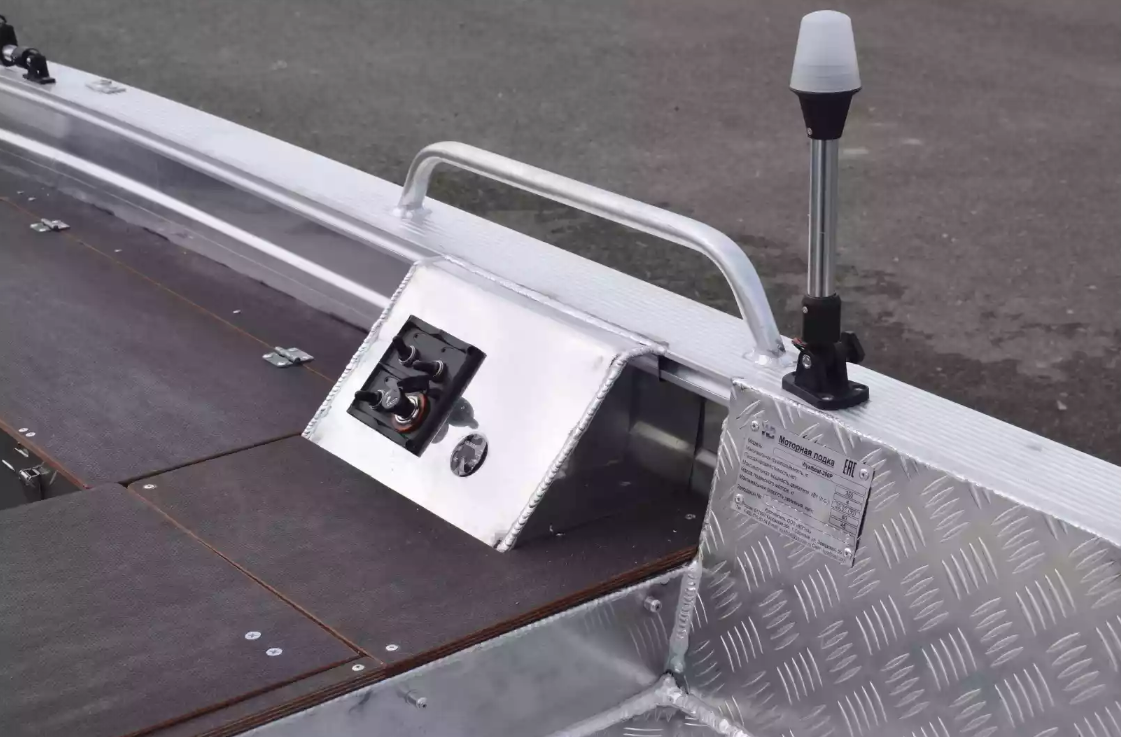 Алюминиевая лодка Wyatboat-390РМ в Шахтах