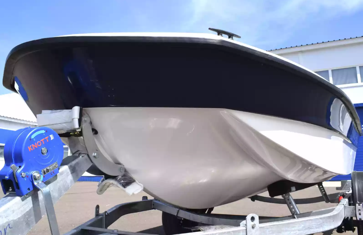 Стеклопластиковая лодка Wyatboat 430 тримаран в Шахтах