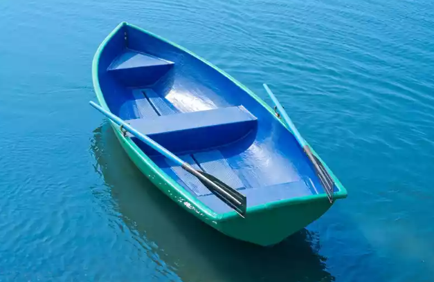 Стеклопластиковая лодка Дельфин в Шахтах