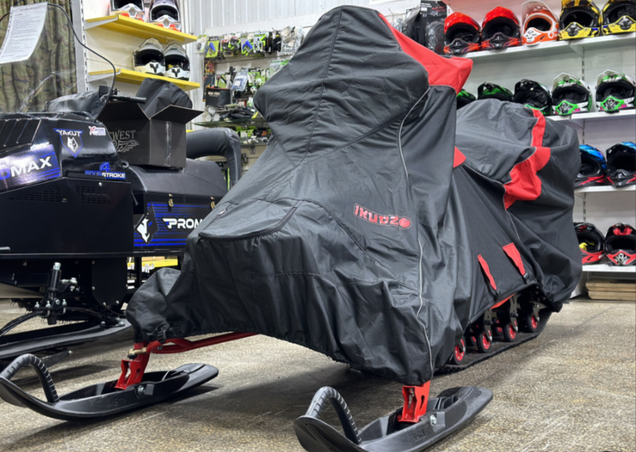 Чехол транспорт. снегохода IKUDZO HUNTER черно-красный Оксфорд ПРЕМИУМ качества с лого IKUDZO в Шахтах