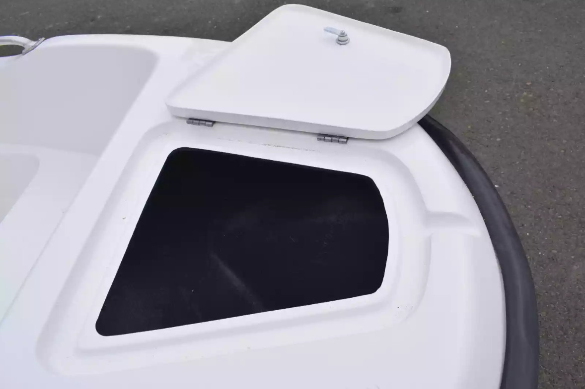 Стеклопластиковая лодка Пингвин New (тримаран) в Шахтах