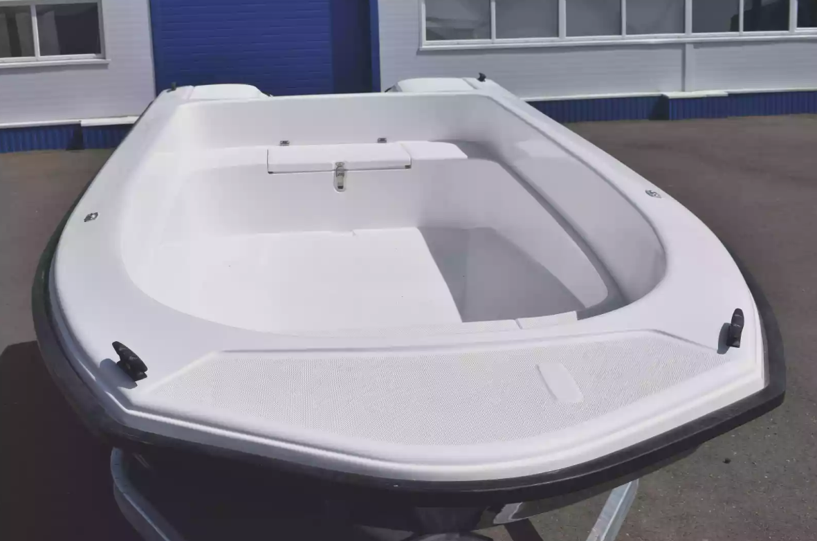 Стеклопластиковая лодка Wyatboat 430 тримаран в Шахтах