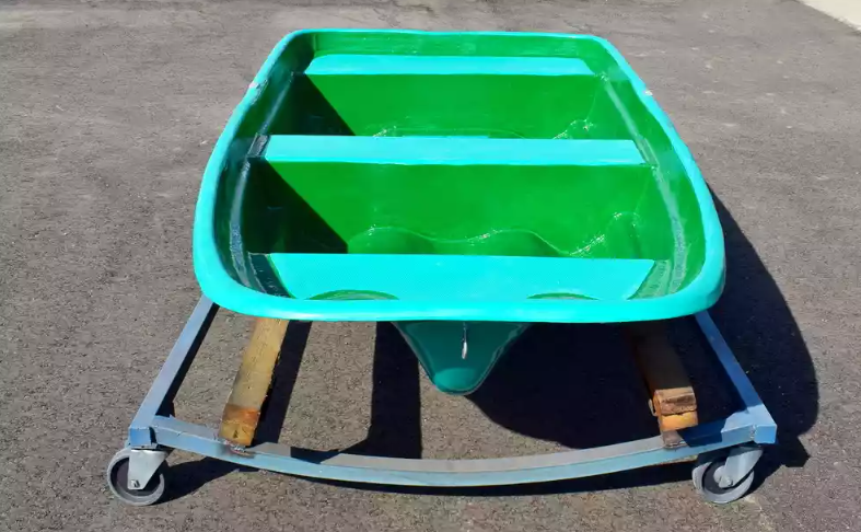 Стеклопластиковая лодка Старт (тримаран) в Шахтах