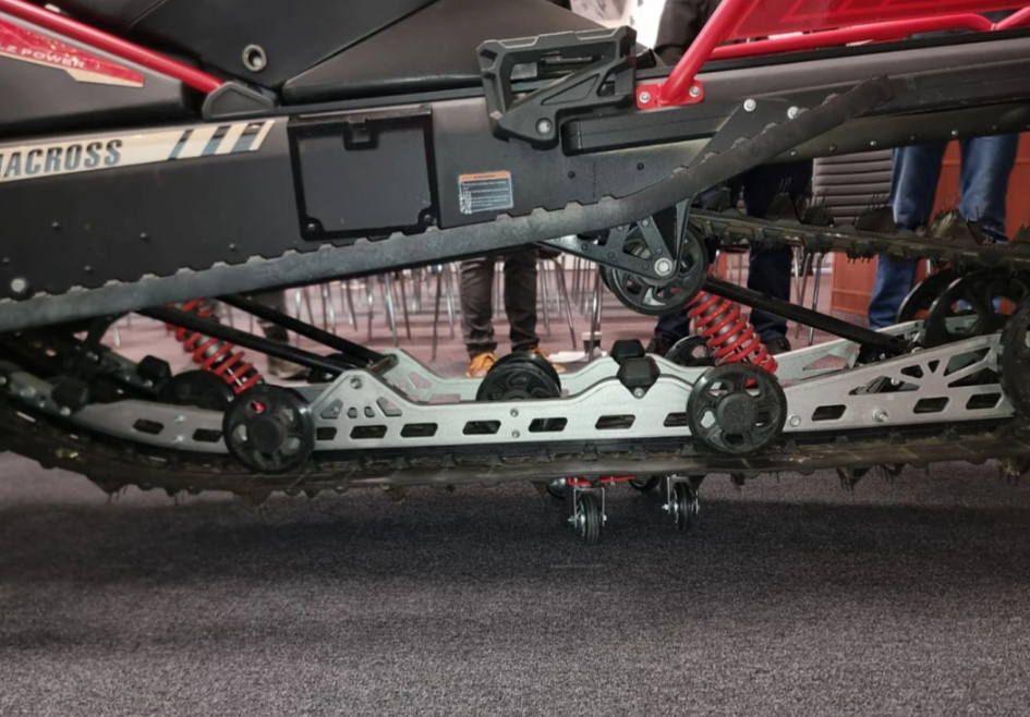 Снегоход AODES Siberiacross 1000 SWT 600mm LCD 6.8 в Шахтах