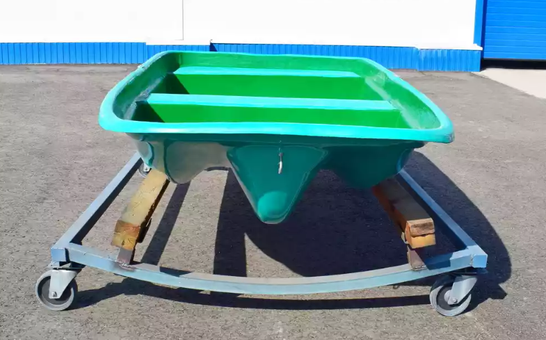 Стеклопластиковая лодка Старт (тримаран) в Шахтах