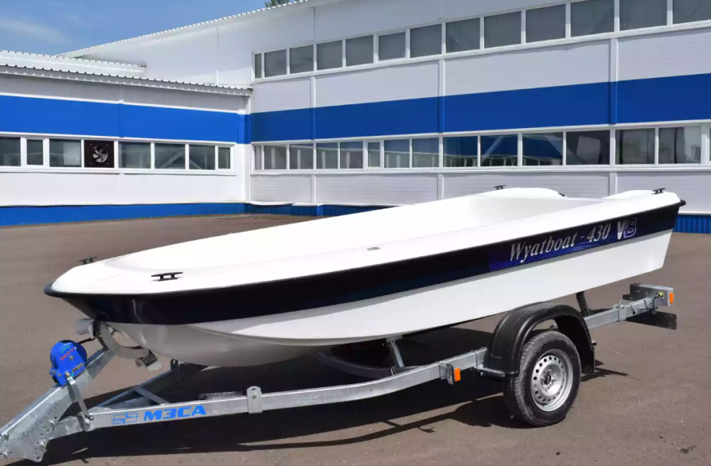 Стеклопластиковая лодка Wyatboat 430 тримаран в Шахтах