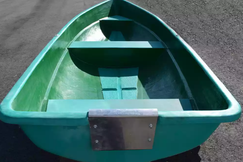 Стеклопластиковая Лодка Голавль в Шахтах