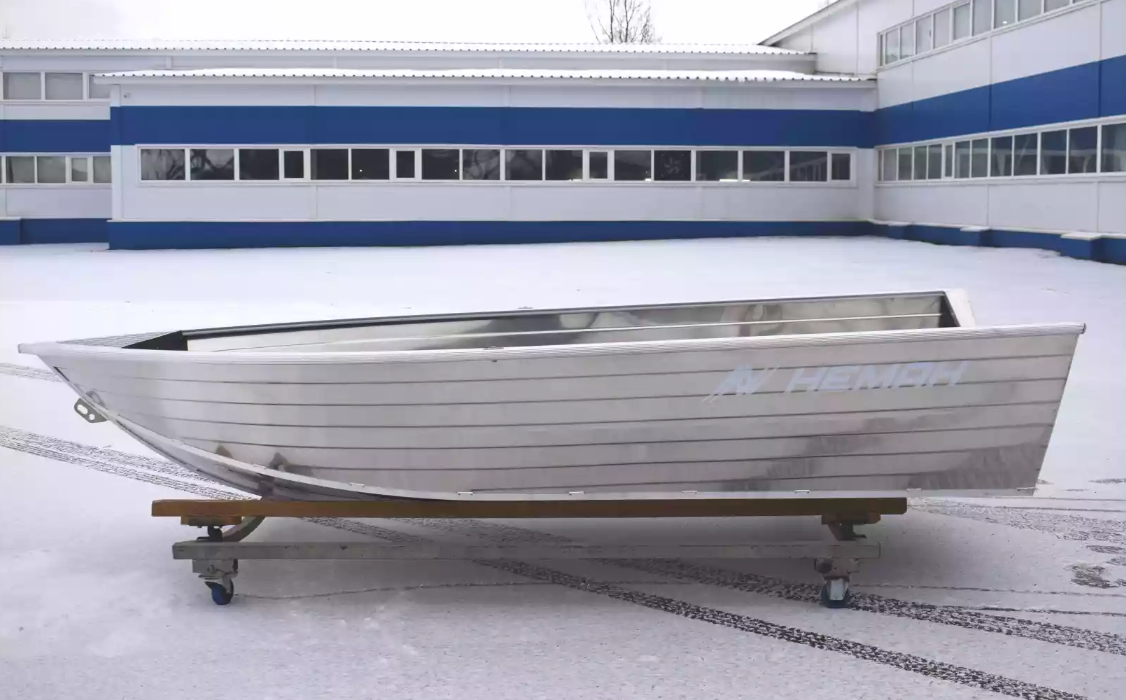 Алюминиевая лодка Неман-400 в Шахтах