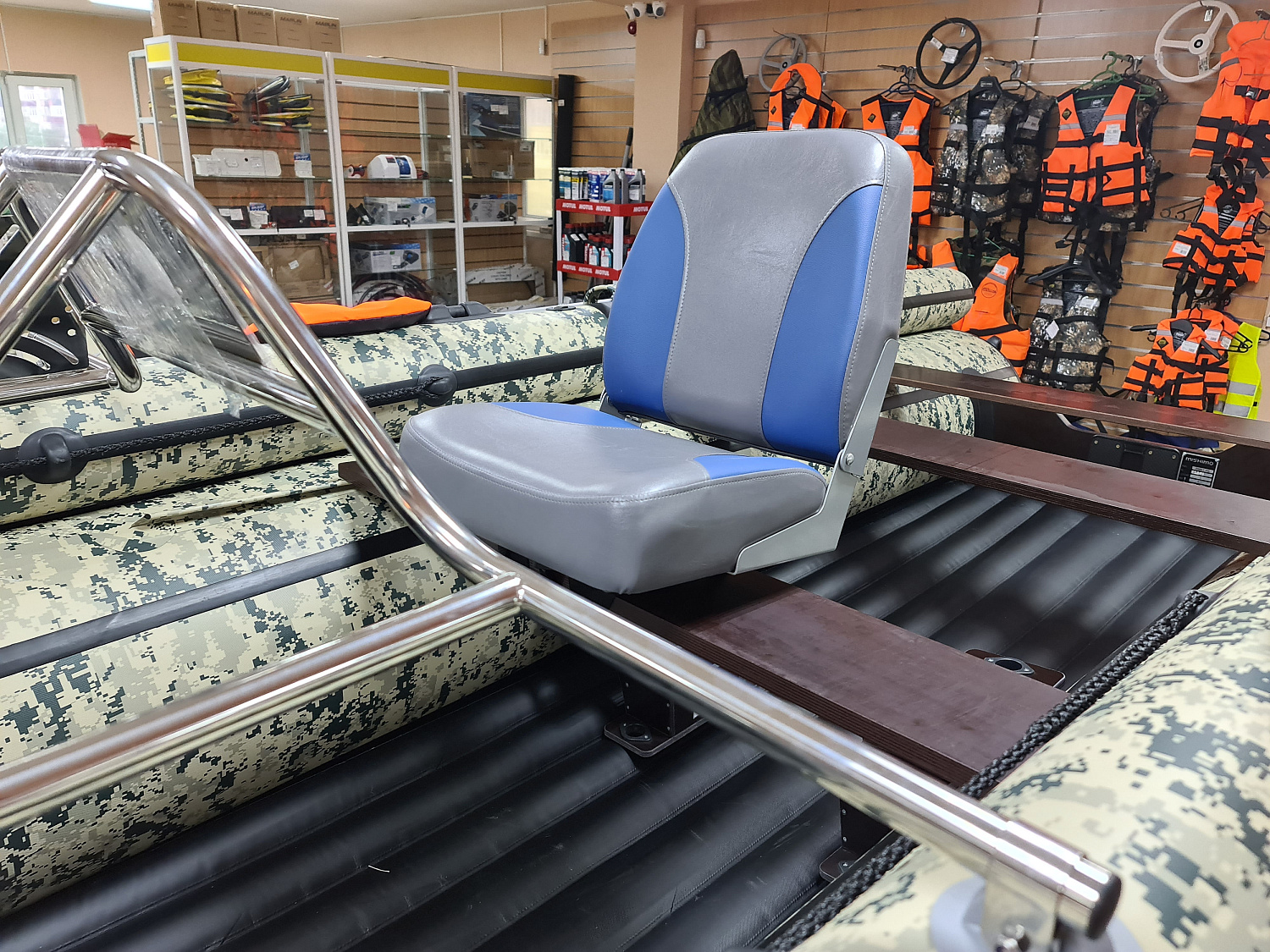 КРЕСЛО МЯГКОЕ РАСКЛАДНОЕ С ПОВОРОТНЫМ МЕХАНИЗМОМ ДЛЯ ЛОДОК в Шахтах