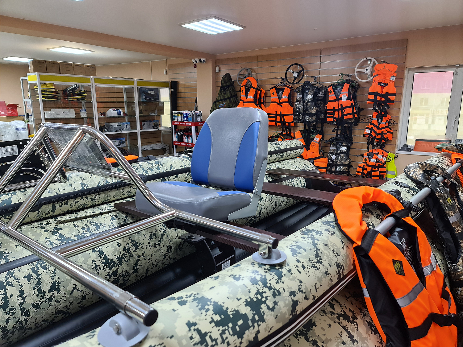 КРЕСЛО МЯГКОЕ РАСКЛАДНОЕ С ПОВОРОТНЫМ МЕХАНИЗМОМ ДЛЯ ЛОДОК в Шахтах