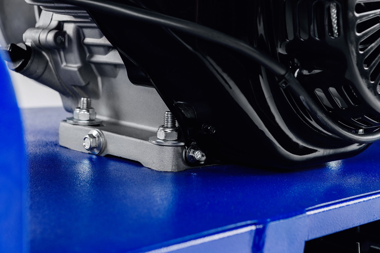 Мотобуксировщик SNOW DOG 17 с эл. запуском (DINKING) в Шахтах