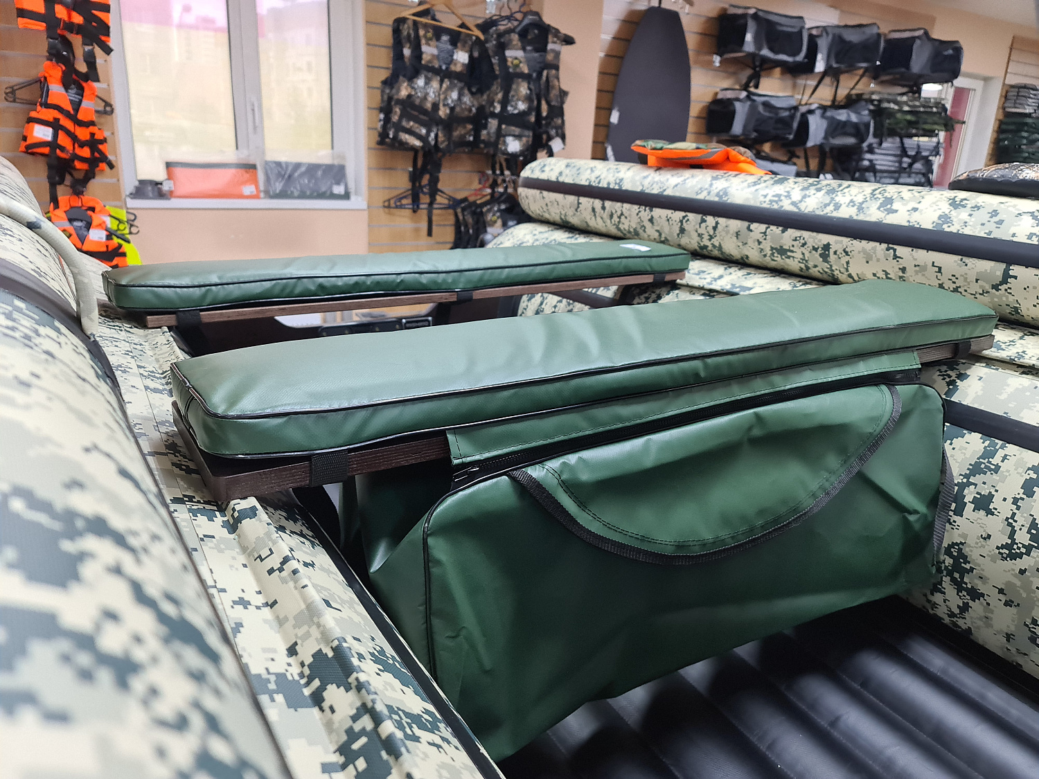 КОМПЛЕКТ МЯГКИХ НАКЛАДОК С СУМКОЙ ДЛЯ ЛОДОК 110Х20 ЗЕЛЕНЫЙ в Шахтах